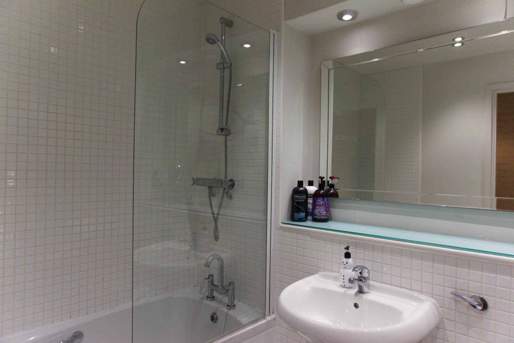 Russet Quarter, Parking Subject To Availability Apartment York Ngoại thất bức ảnh