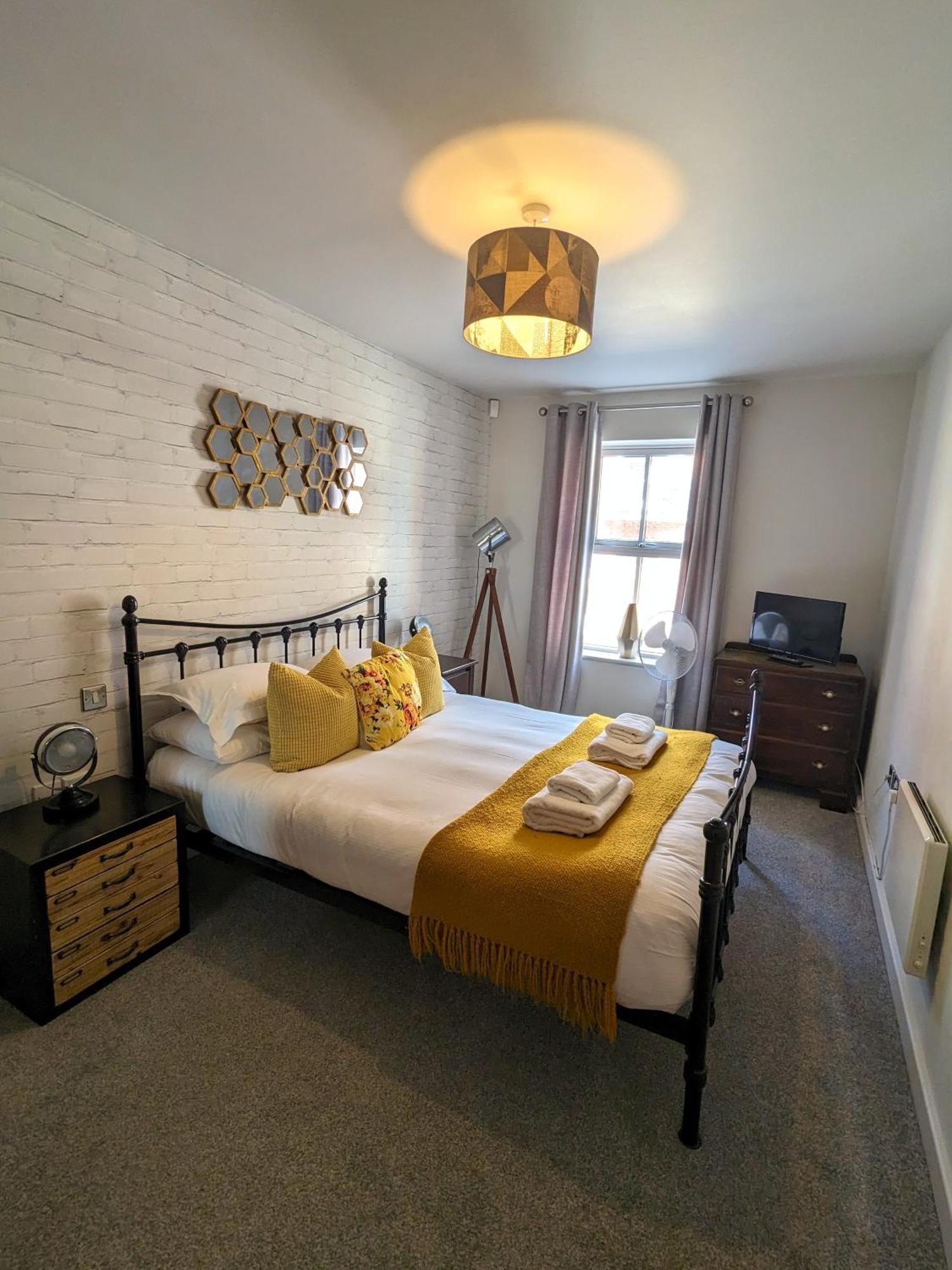 Russet Quarter, Parking Subject To Availability Apartment York Ngoại thất bức ảnh